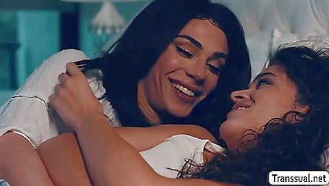 Cute teen stepsister gets her cunt fucked by her stepbro